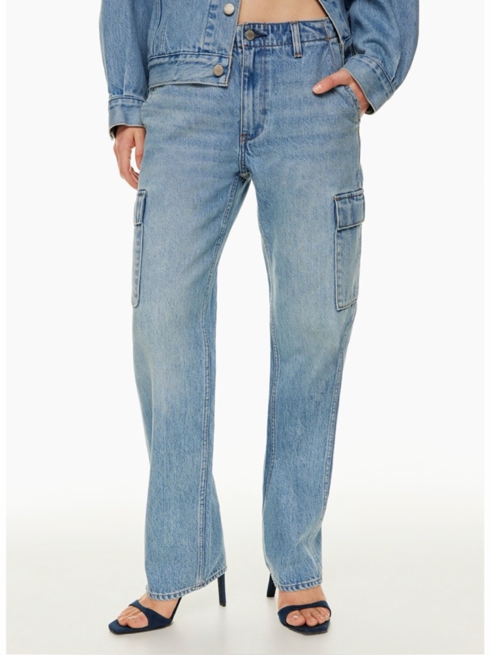 Aritzia Denim Forum The '90s Edie Lo-Rise Cargo Jean